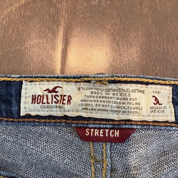 Hollister Flare Jeans 26x32 Size 3 Dark Wash Super Low Rise Stretch Y2K Denim - Picture 2 of 16